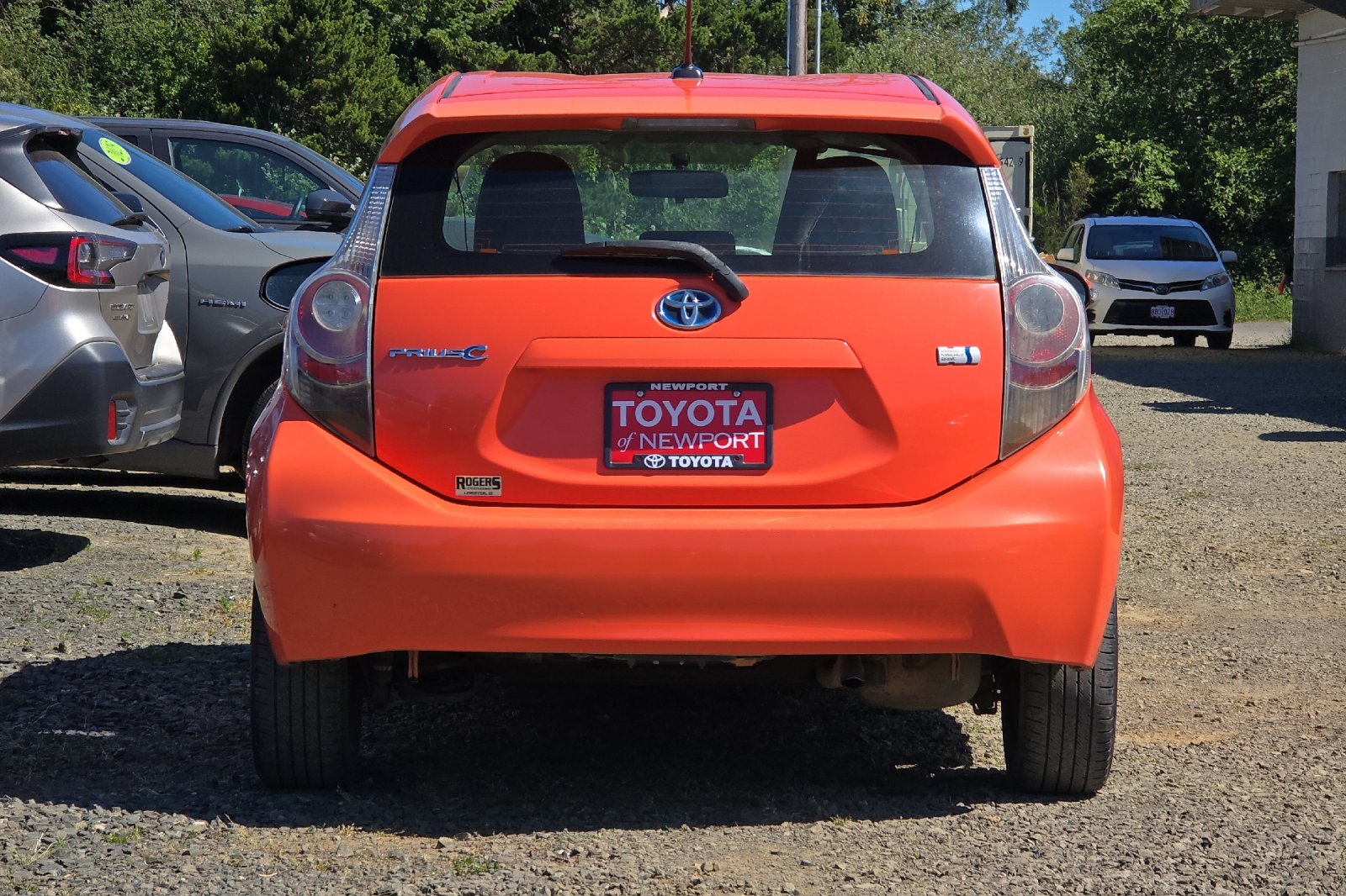 Used 2014 Orange Toyota Three image 5