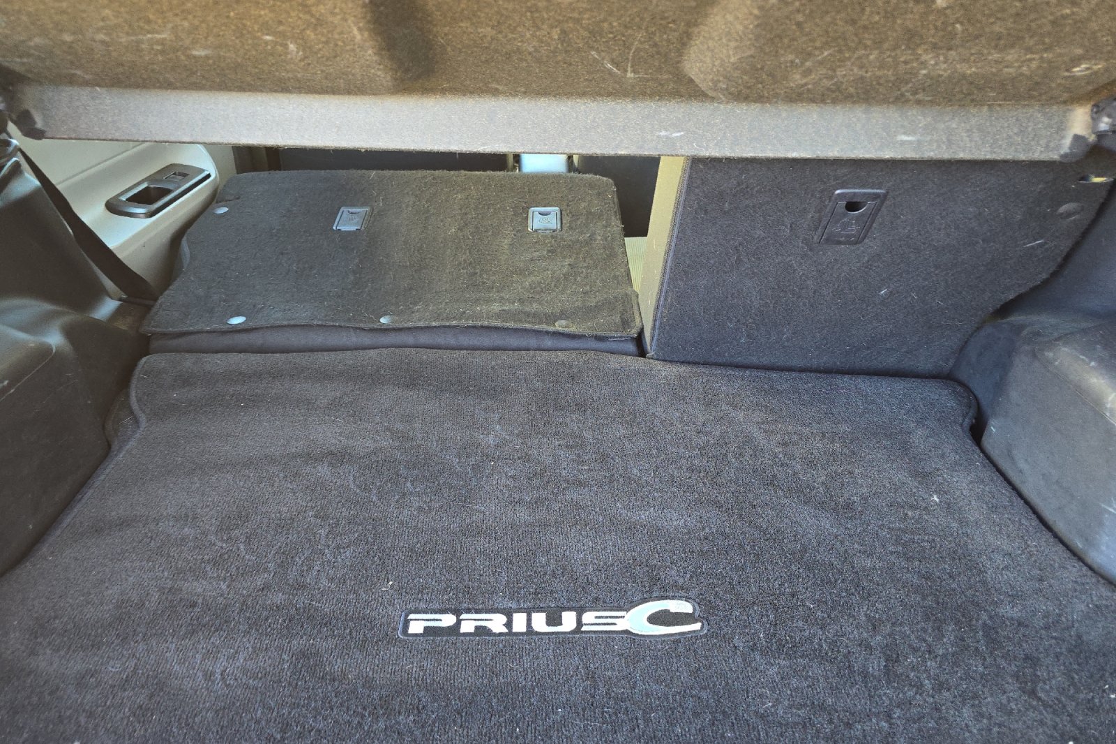 Used 2014 Orange Toyota Three image 12