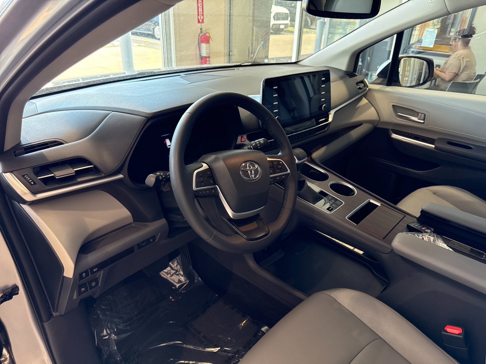 Used 2023 Silver Toyota XLE image 10