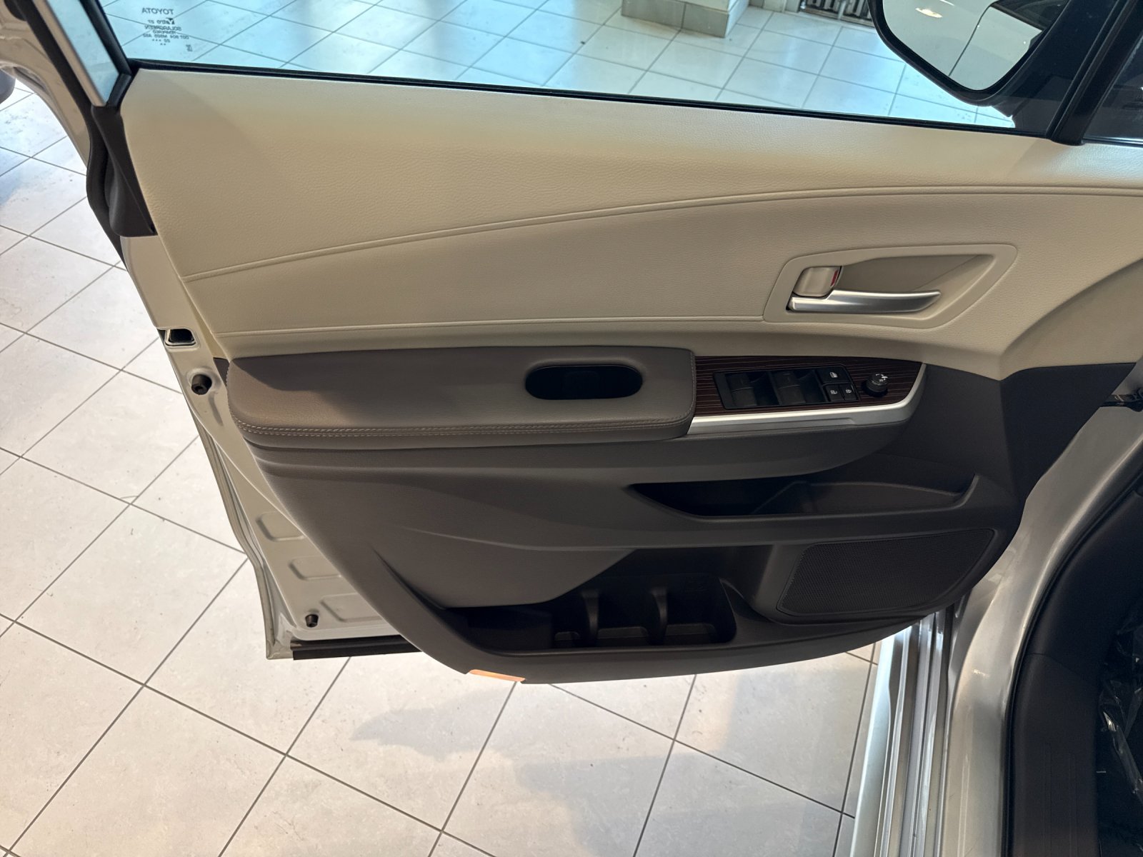 Used 2023 Silver Toyota XLE image 11
