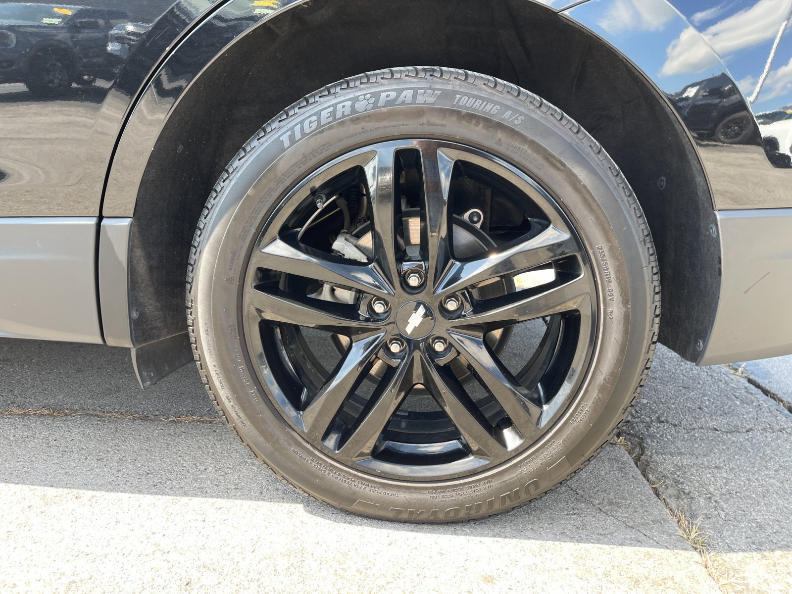 Used 2020 Black Chevrolet LT image 31