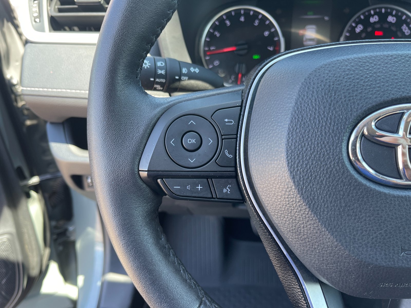 Used 2021 Lunar Toyota XLE image 27