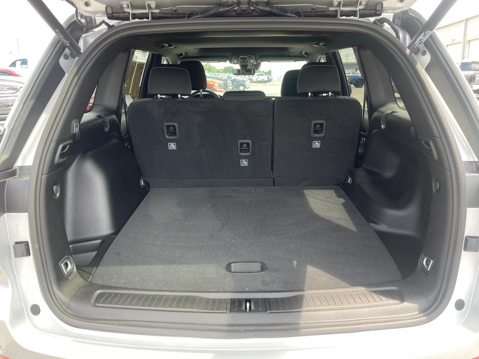Used 2025 Silver Jeep Laredo X image 17
