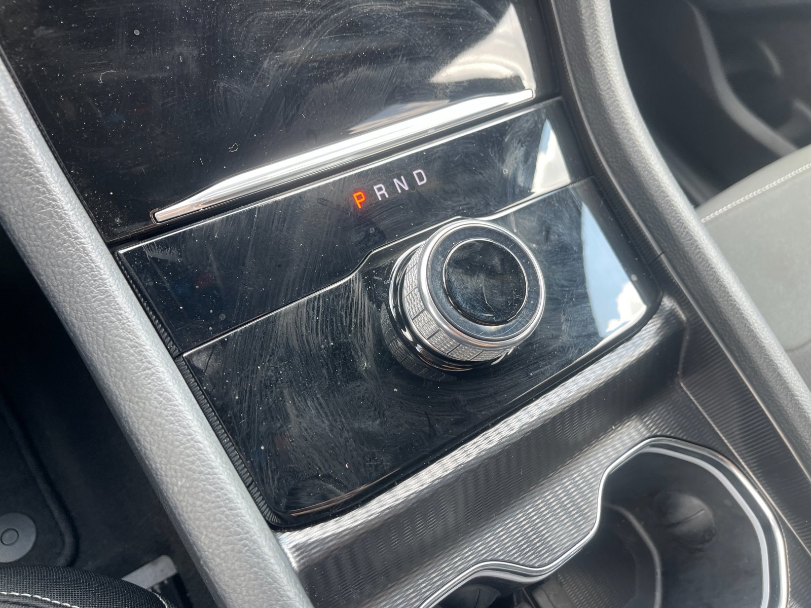 Used 2025 Silver Jeep Laredo X image 24