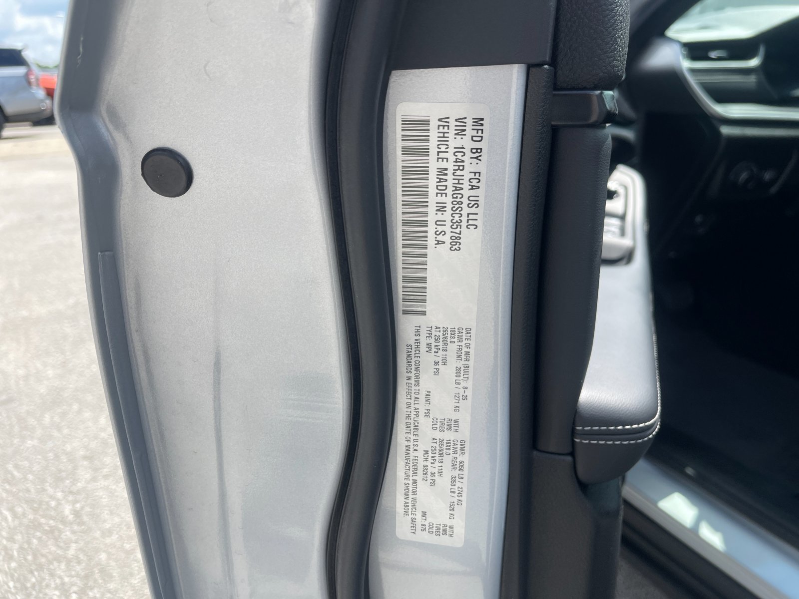 Used 2025 Silver Jeep Laredo X image 33