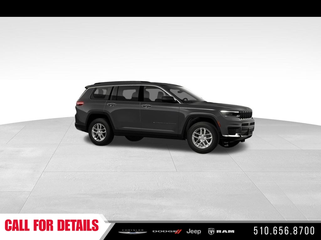 New 2026 Baltic Gray Metallic Clear-Coat Exterior Paint Jeep Laredo image 10