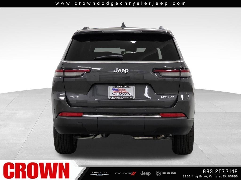 New 2026 Baltic Gray Metallic Clear-Coat Exterior Paint Jeep Laredo image 27