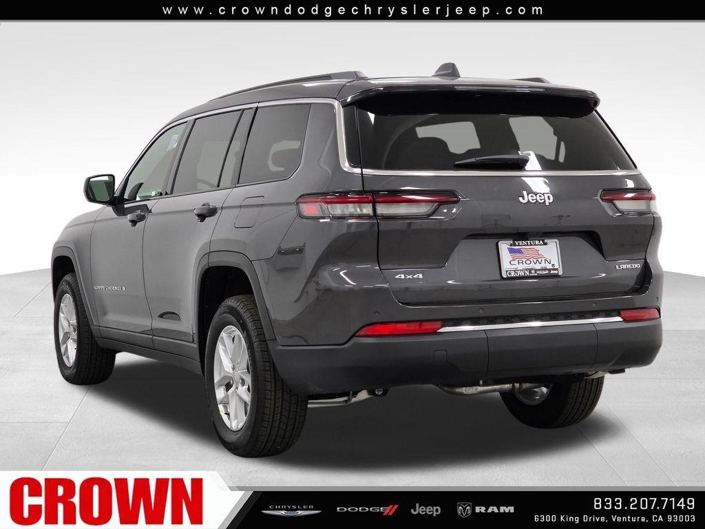 New 2026 Baltic Gray Metallic Clear-Coat Exterior Paint Jeep Laredo image 28