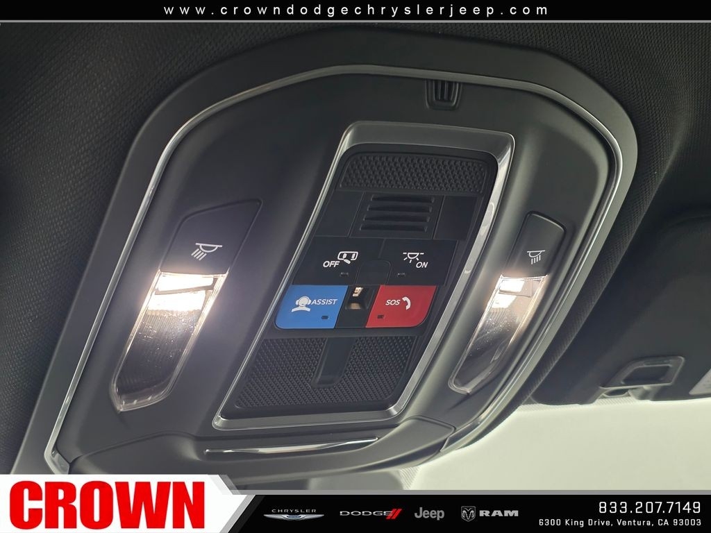 New 2026 Baltic Gray Metallic Clear-Coat Exterior Paint Jeep Laredo image 42