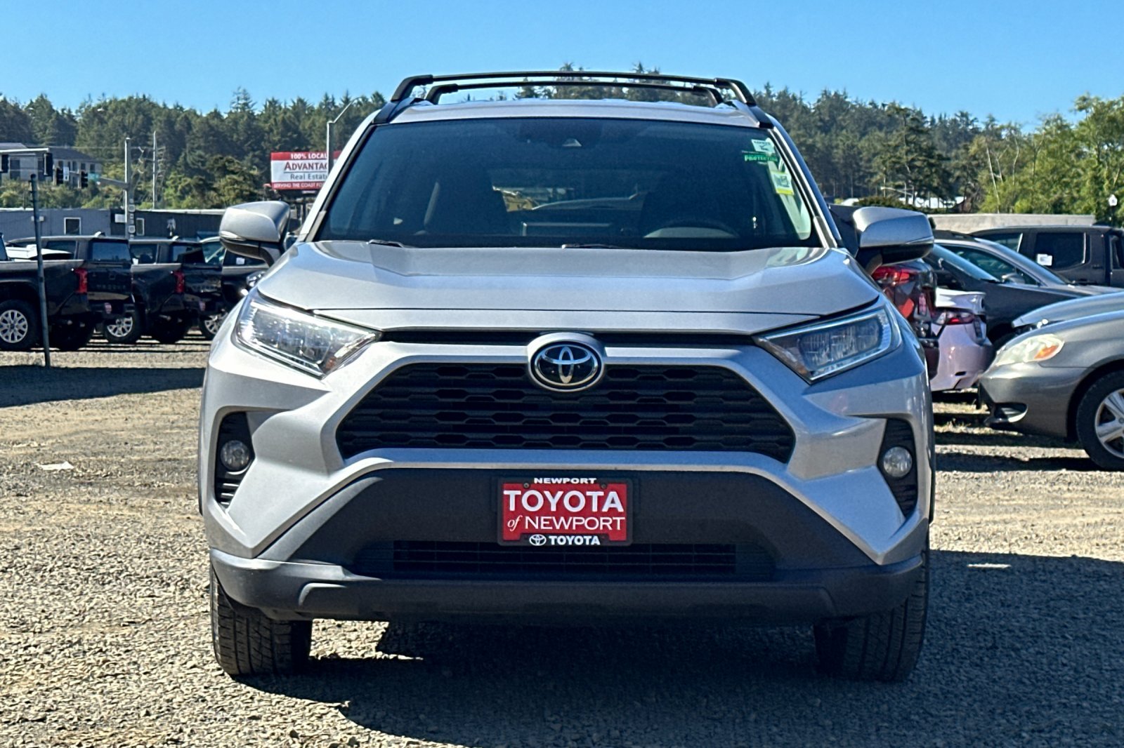 Used 2021 Silver Toyota XLE image 6