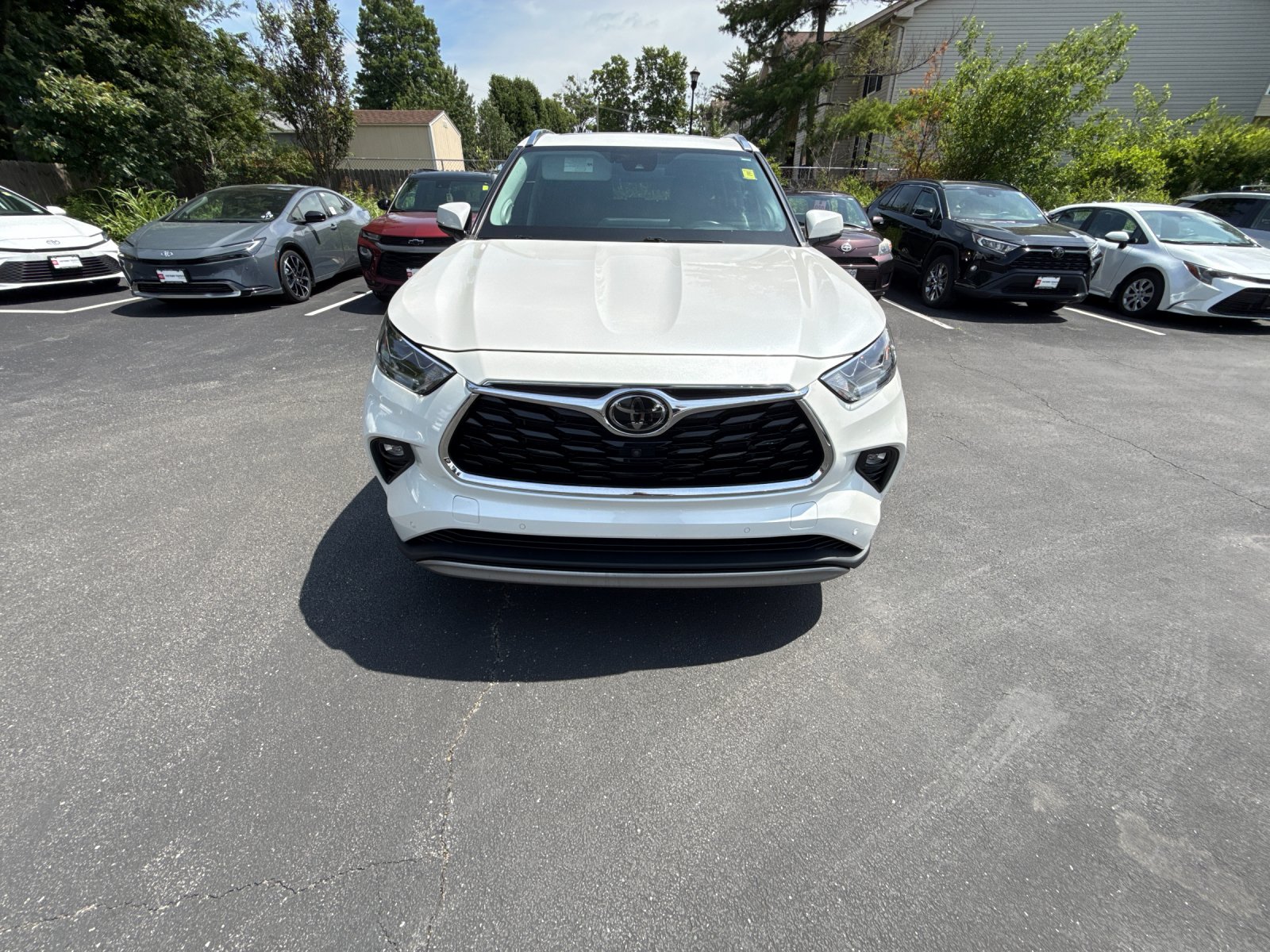 Used 2021 White Toyota Platinum image 4