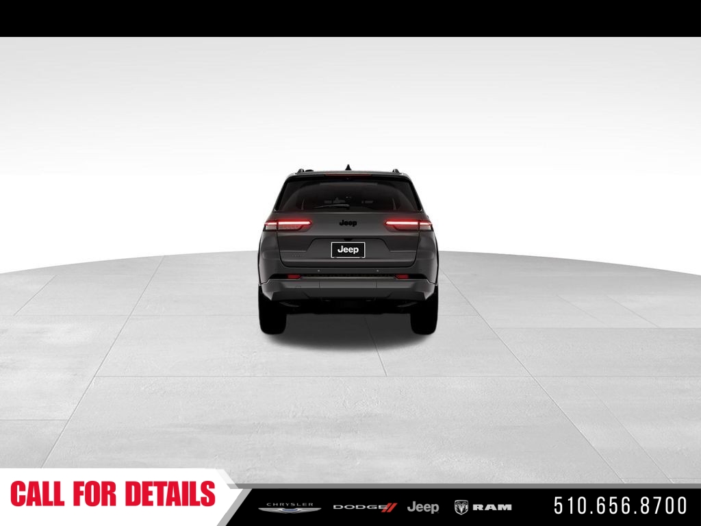 New 2026 Baltic Gray Metallic Clear-Coat Exterior Paint Jeep Limited image 6