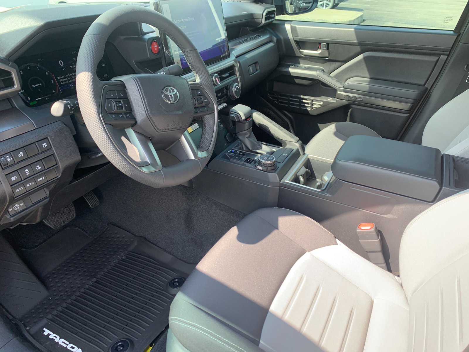 2026 Toyota Tacoma TRD Off Road - Photo 10
