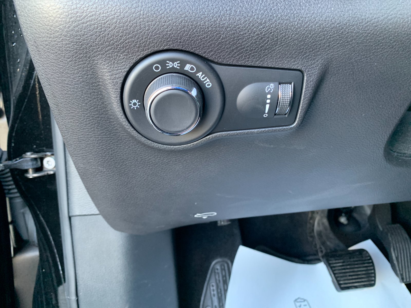 Used 2023 Black Jeep Sport image 32
