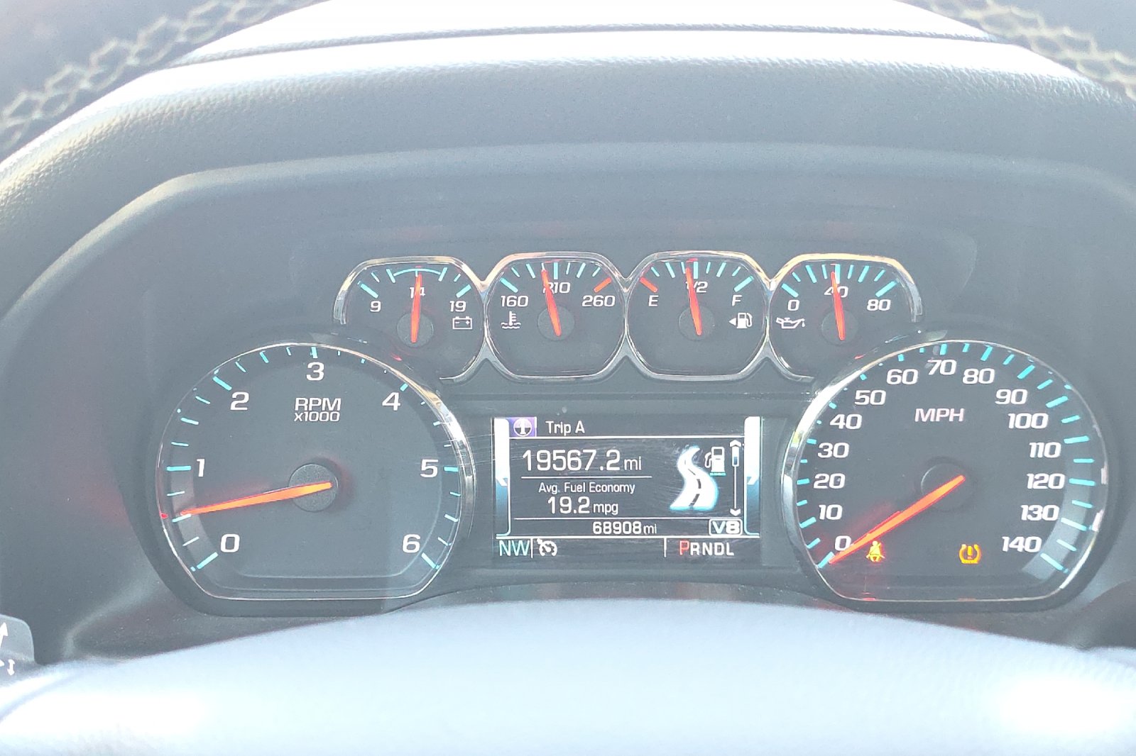 Used 2018 White Frost Tricoat GMC SLT image 20