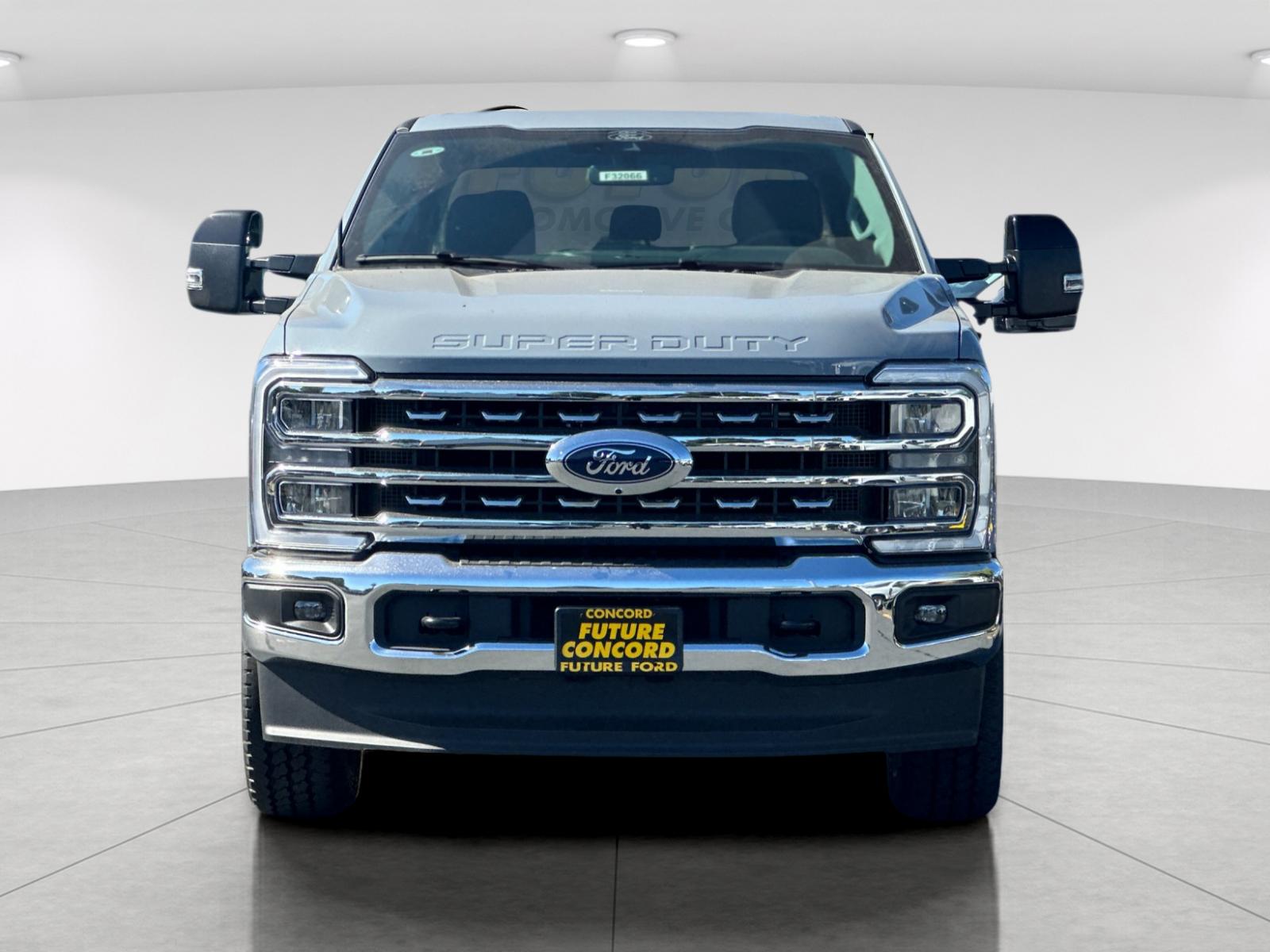 New 2026 Glacier Gray Metallic Tri-Coat Ford F-250® Lariat® image 8
