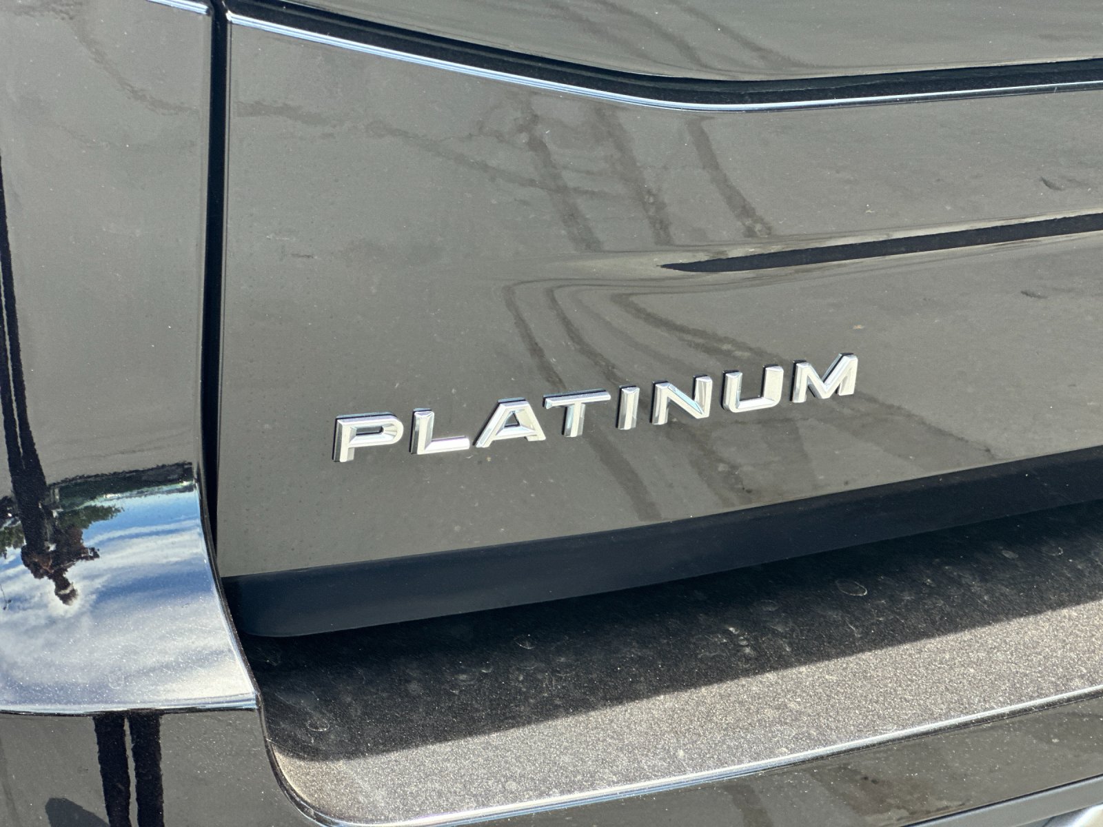 New 2026 Agate Black Metallic Ford MAX Platinum® image 26