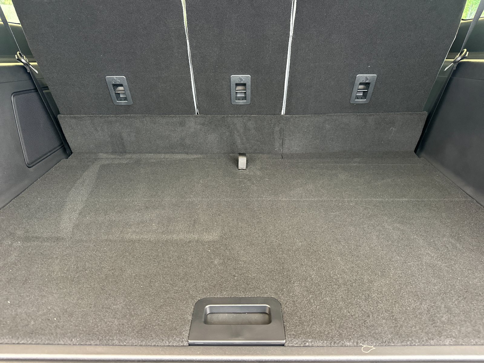 New 2026 Agate Black Metallic Ford MAX Platinum® image 15