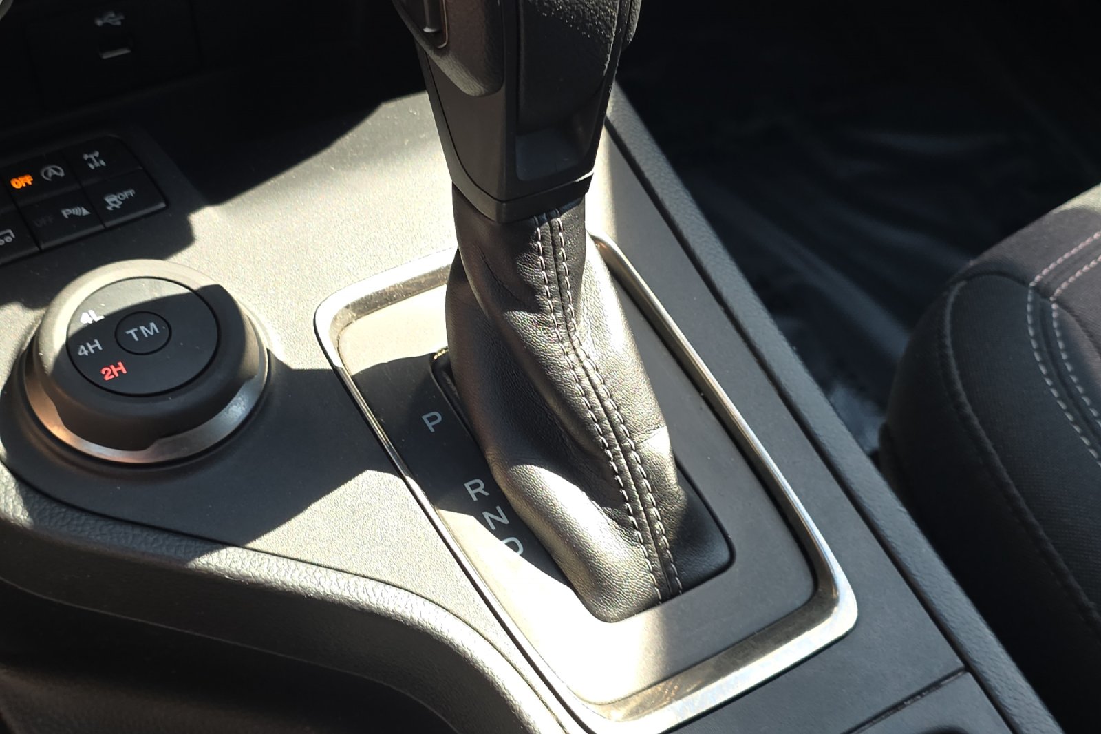 Used 2019 Ingot Silver Metallic Ford XL image 20