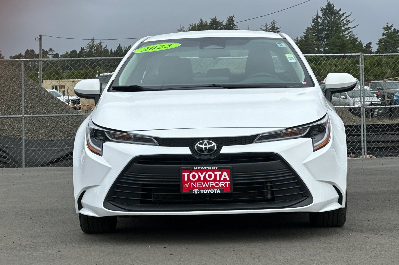 Used 2023 White Toyota LE image 6