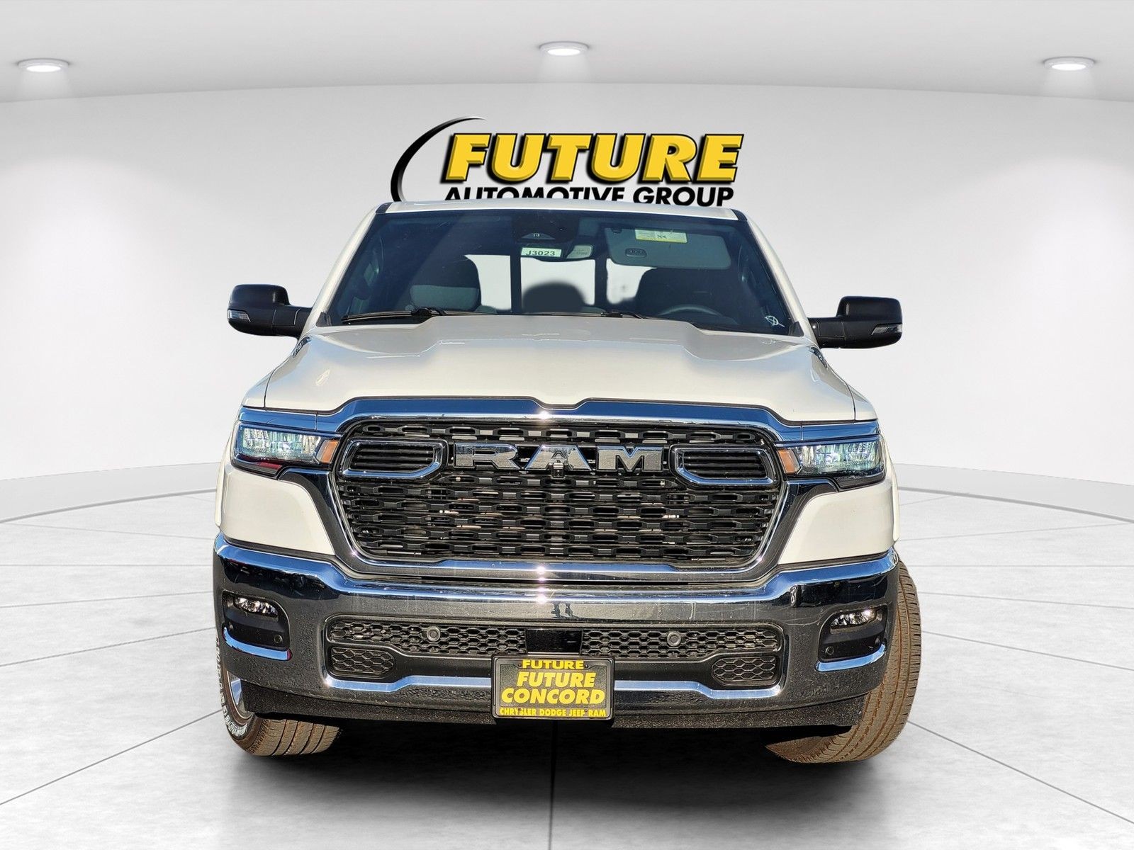 New 2026 Bright White Clear-Coat Exterior Paint RAM Big Horn/Lone Star image 4