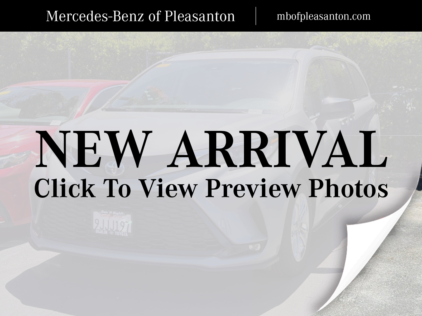 2023 Toyota Sienna XSE 7-Passenger Hybrid AWD's photo
