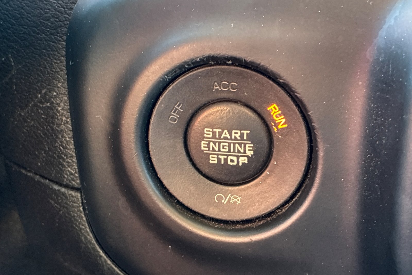 Used 2018 Punkn Metallic Clearcoat Jeep Unlimited Sahara image 28