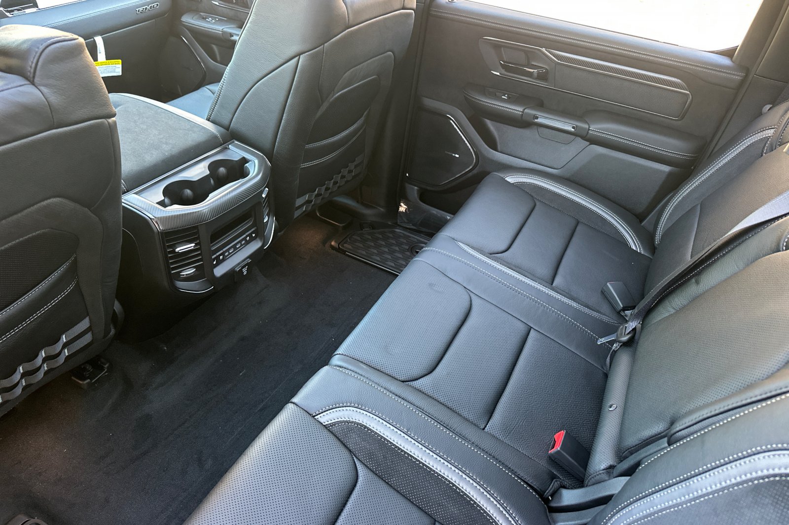New 2026 Diamond Black Crystal Pearl-Coat Exterior Paint RAM RHO image 11