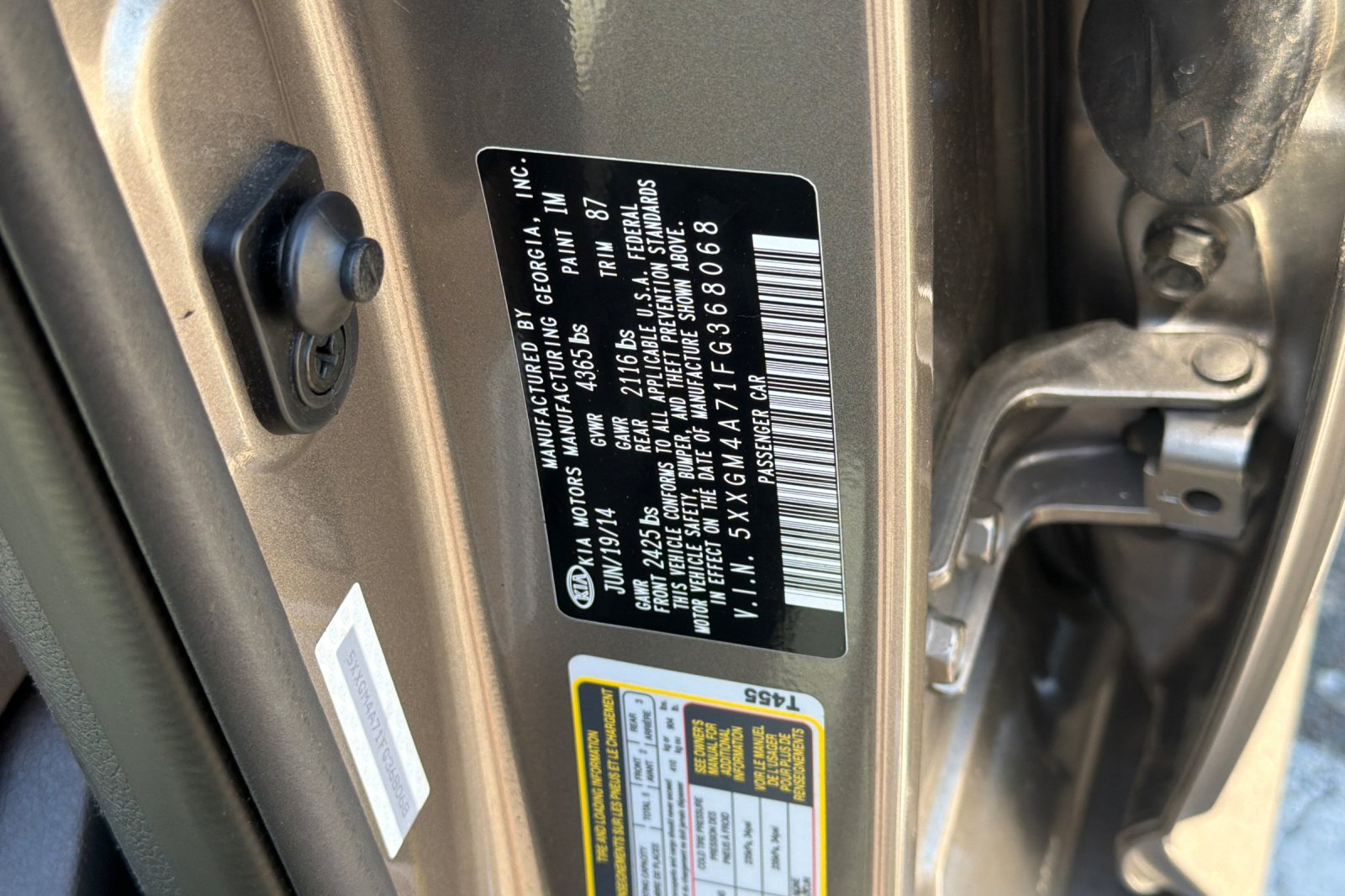 Used 2015 Titanium Silver Kia LX image 26