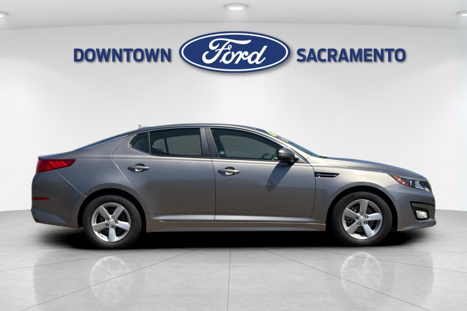 Used 2015 Titanium Silver Kia LX image 7