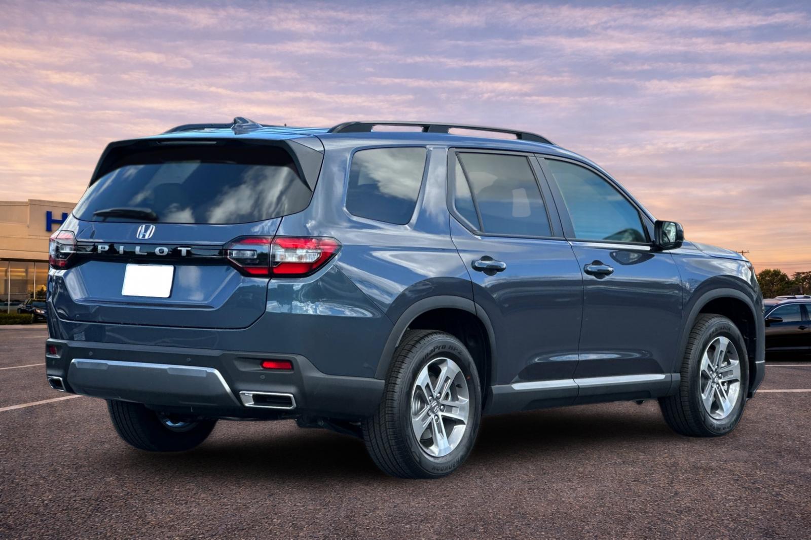 New 2026 Crystal Black Pearl Honda EX-L image 4