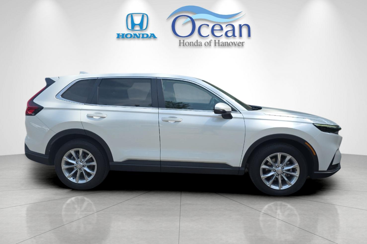 Used 2024 Platinum White Pearl Honda EX-L image 2