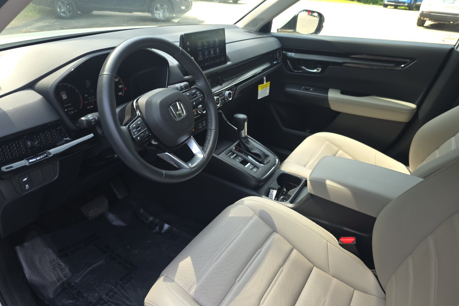 Used 2024 Platinum White Pearl Honda EX-L image 11