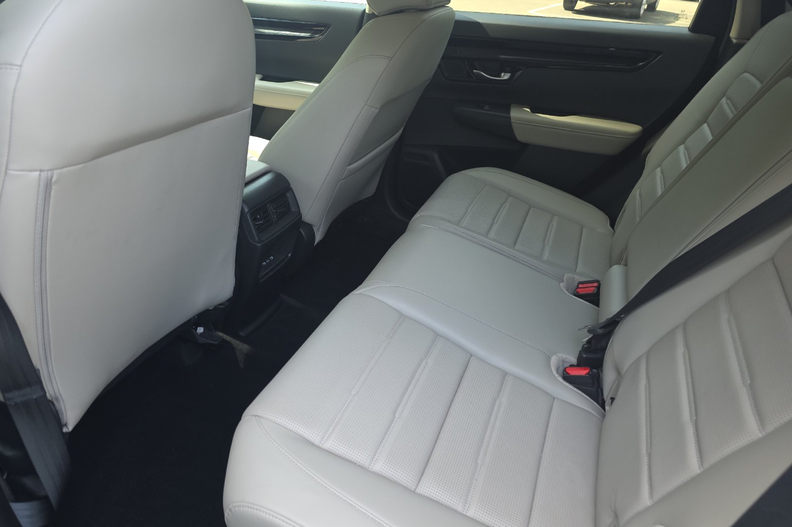 Used 2024 Platinum White Pearl Honda EX-L image 13
