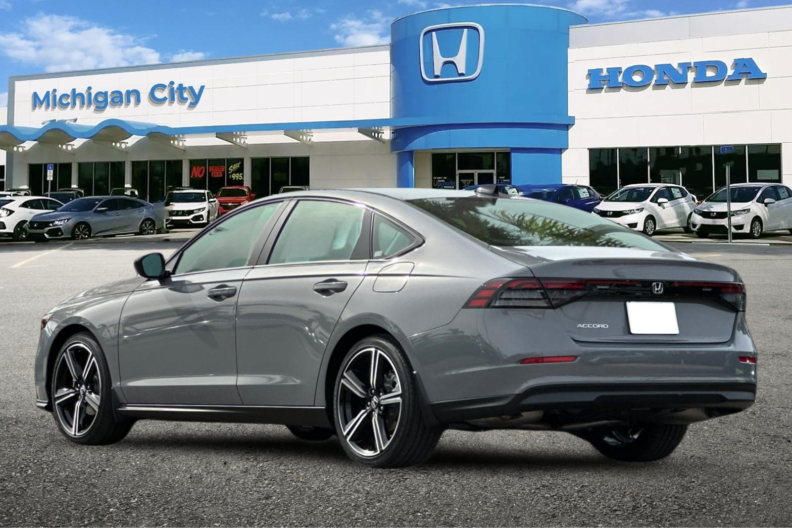 New 2026 Urban Gray Pearl Honda SE image 3