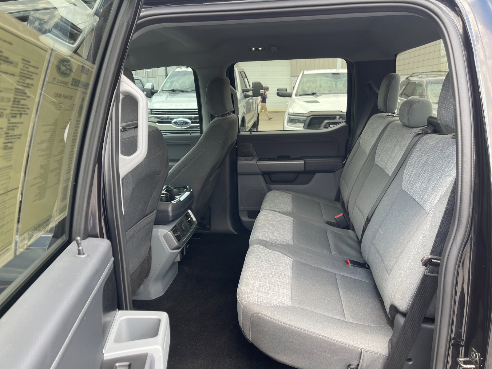 Used 2022 Black Metallic Ford XLT image 14