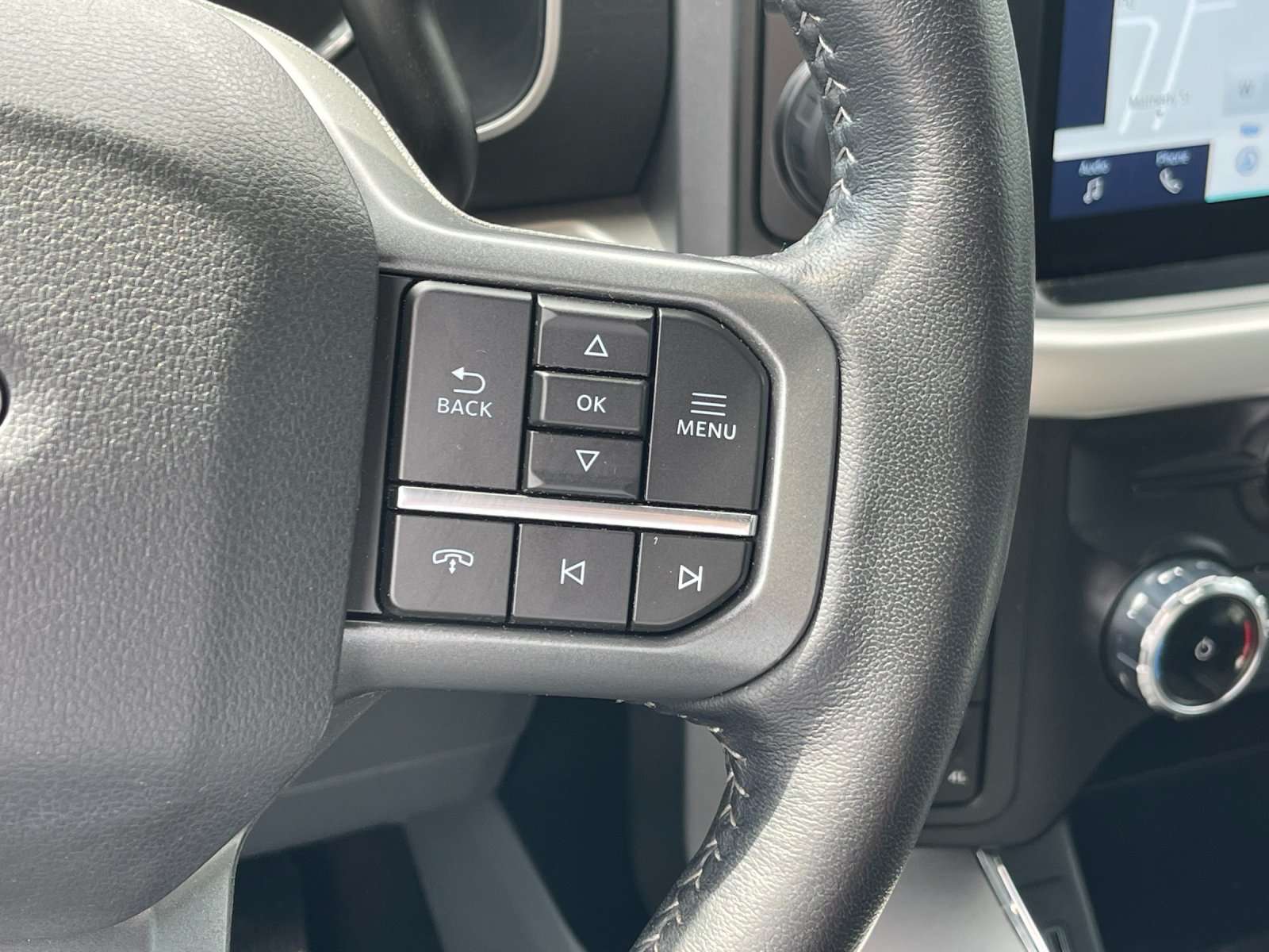 Used 2022 Black Metallic Ford XLT image 27