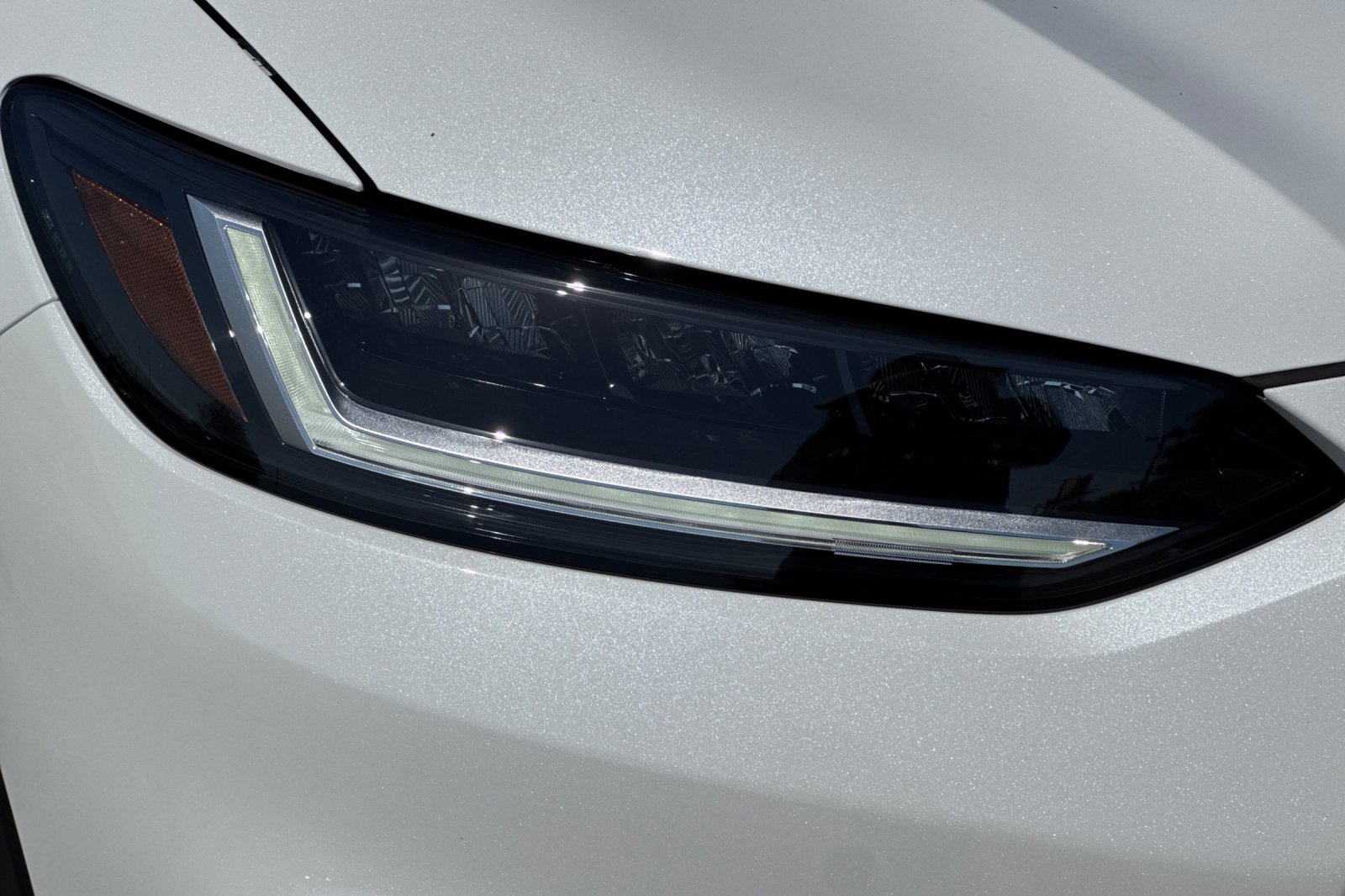 New 2027 Platinum White Pearl Honda LX image 31