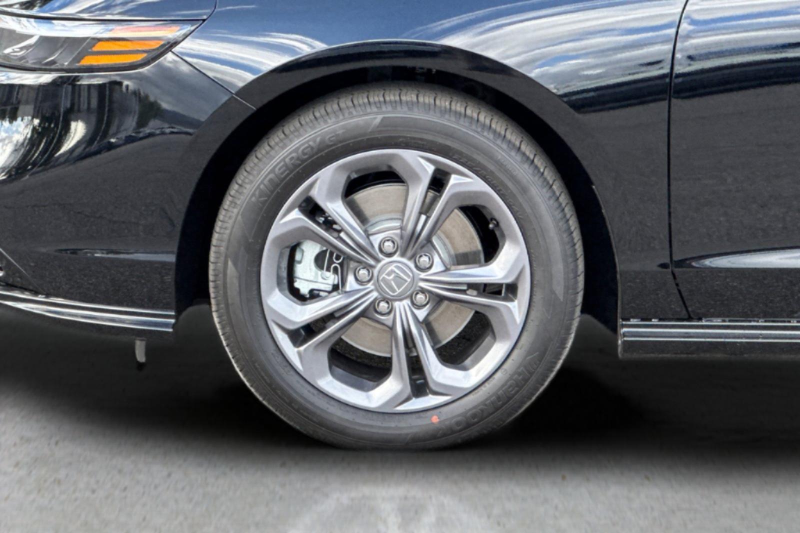 New 2026 Crystal Black Pearl Honda EX-L Hybrid image 30