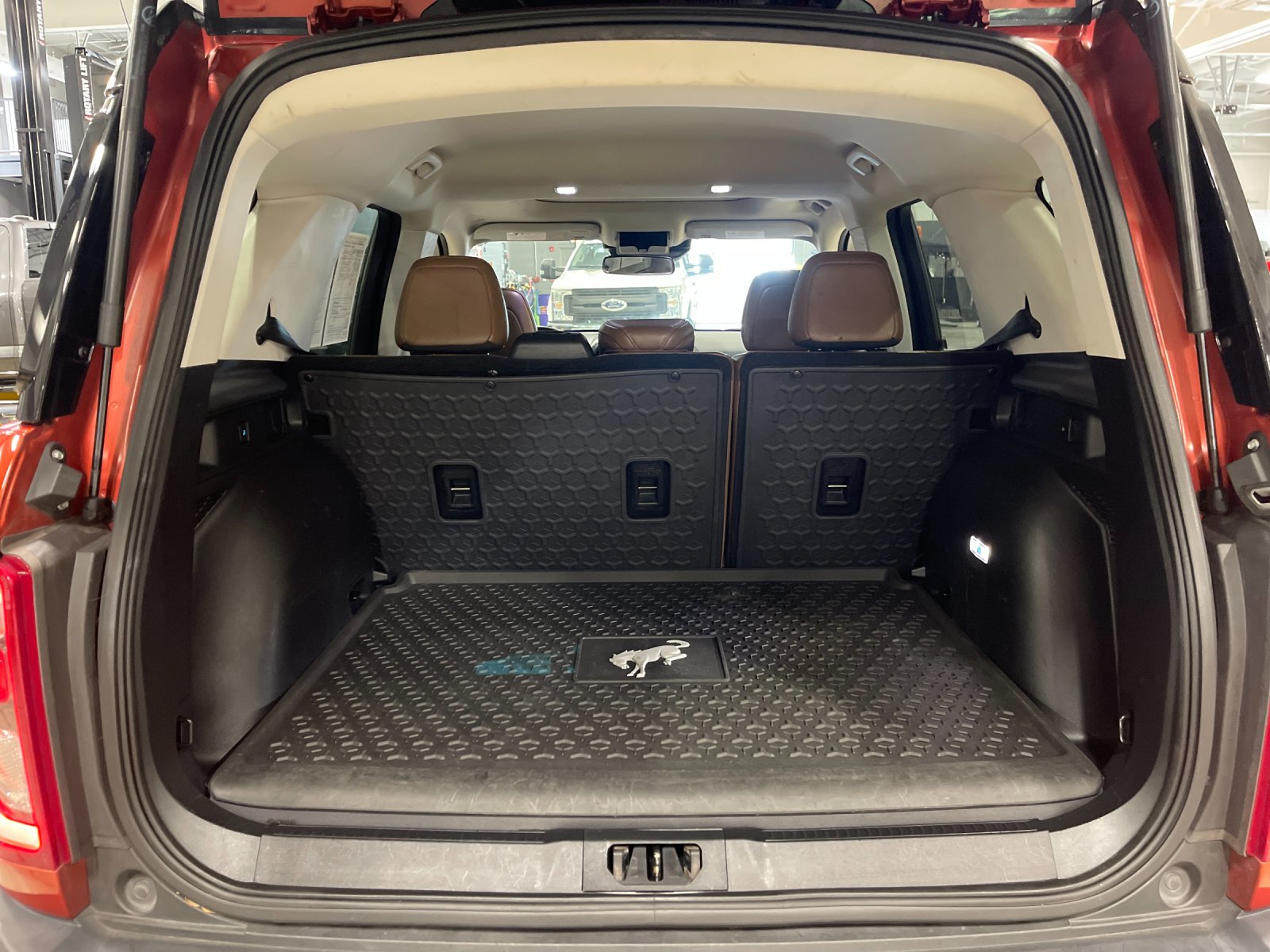Used 2022 Red Ford Outer Banks image 17