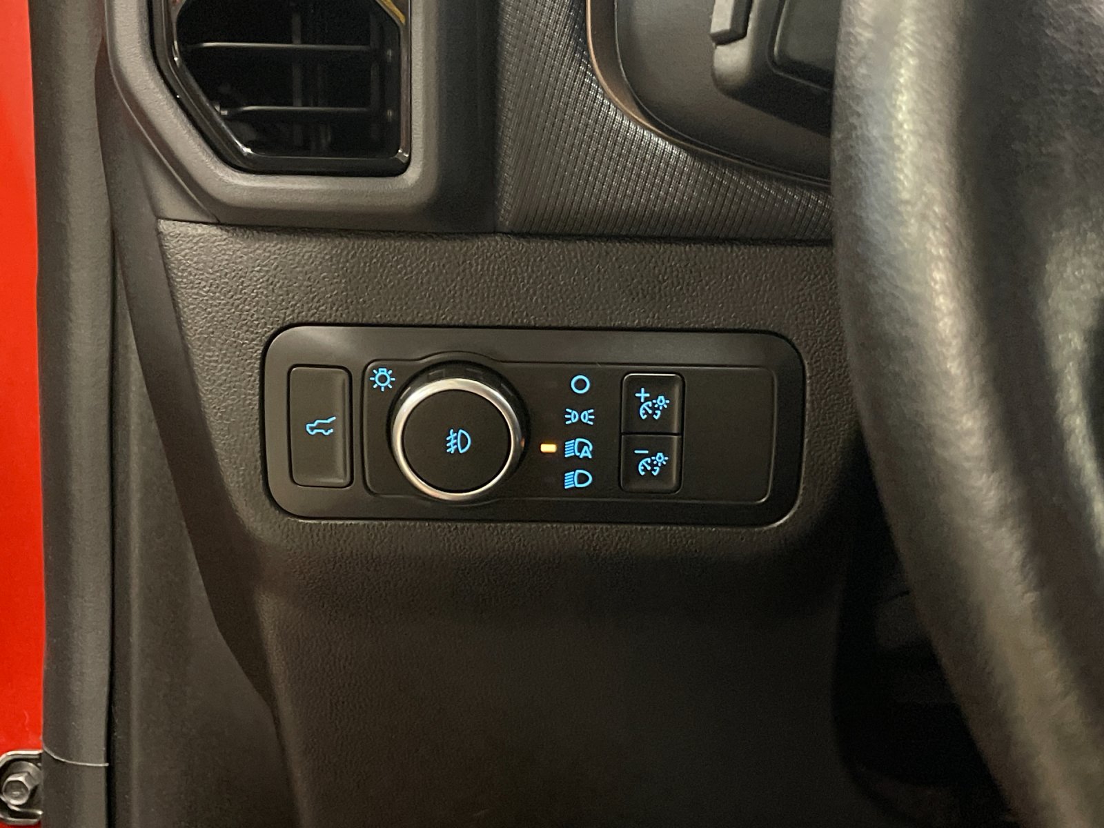 Used 2022 Red Ford Outer Banks image 32