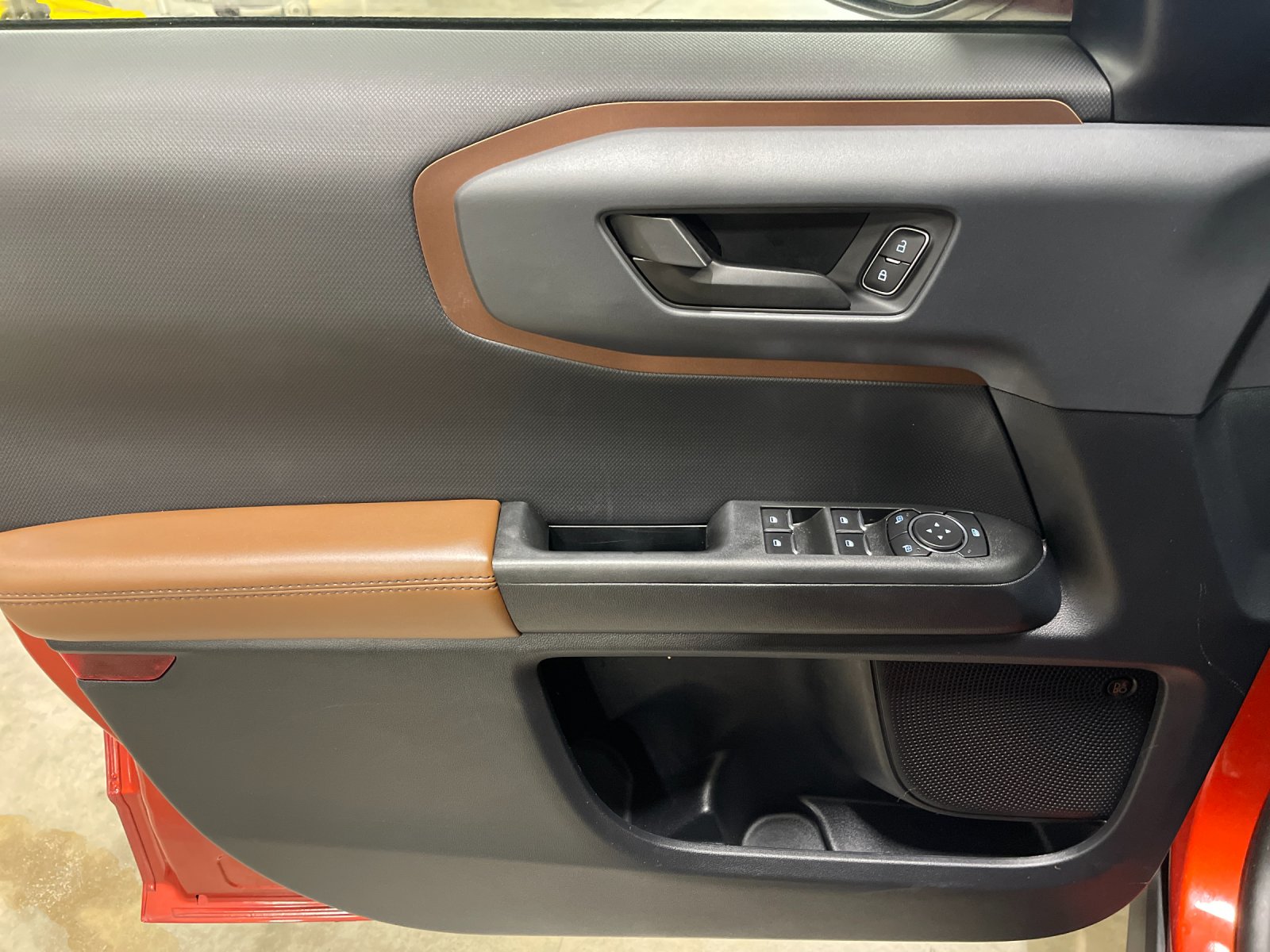 Used 2022 Red Ford Outer Banks image 12
