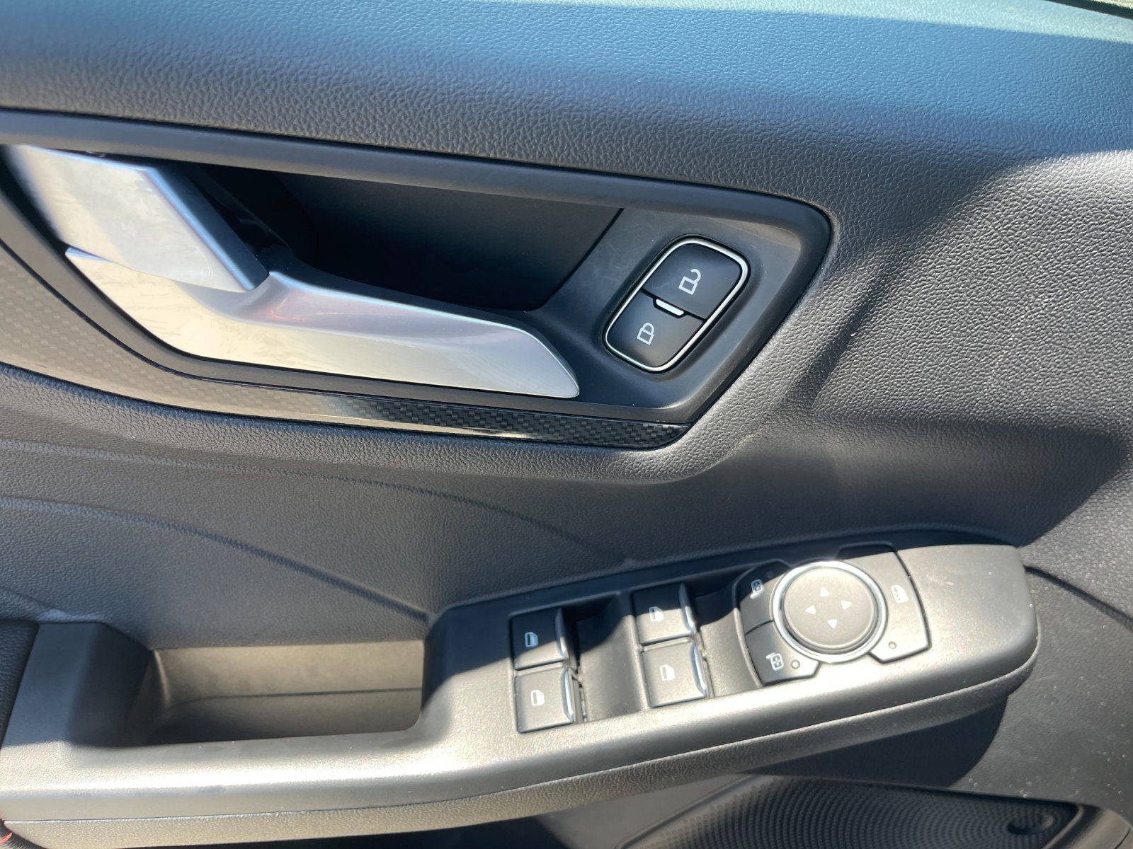 Certified Used 2025 Vapor Blue Ford ST-Line Select image 13