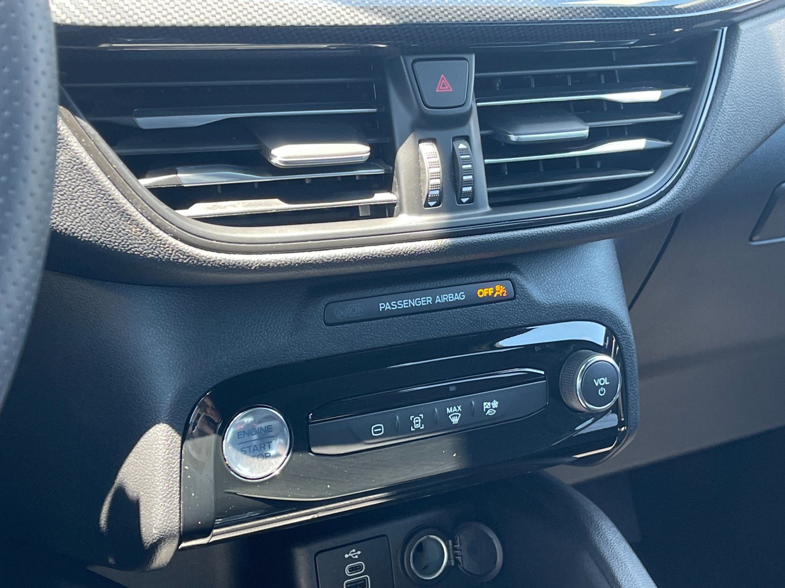 Certified Used 2025 Vapor Blue Ford ST-Line Select image 23