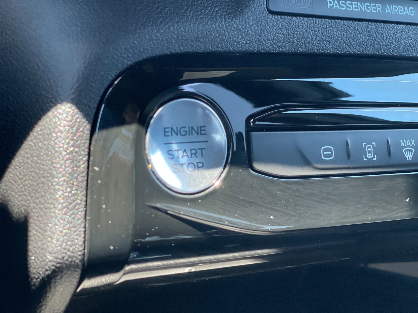 Certified Used 2025 Vapor Blue Ford ST-Line Select image 25
