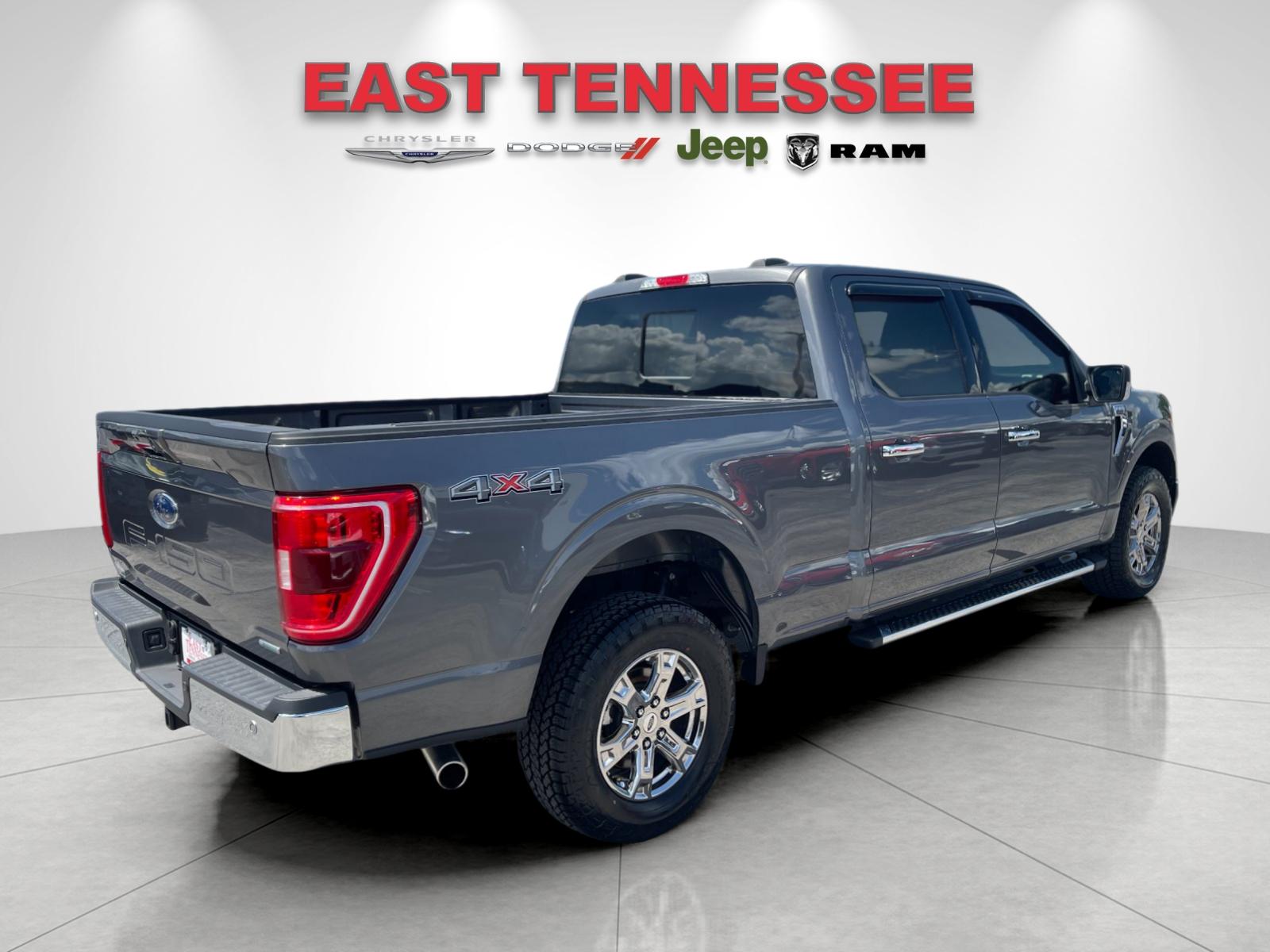Used 2023 Gray Ford XLT image 3