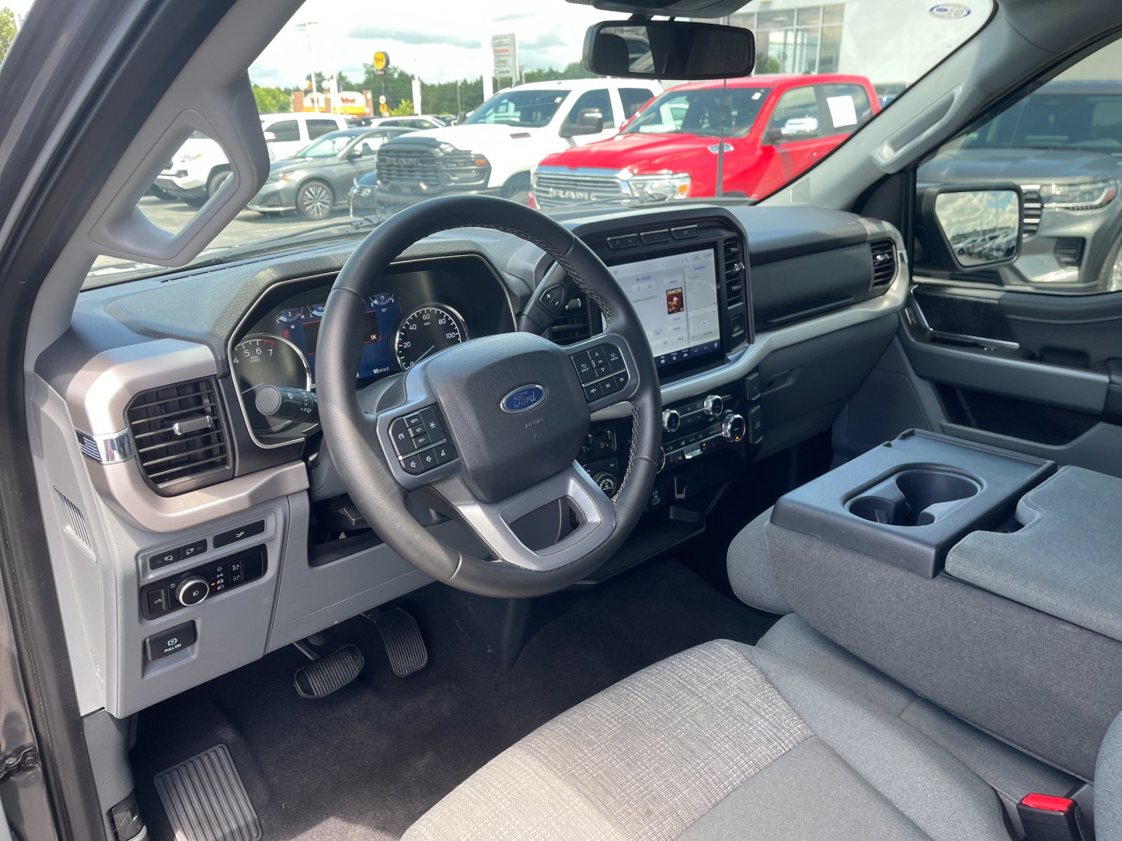 Used 2023 Gray Ford XLT image 11