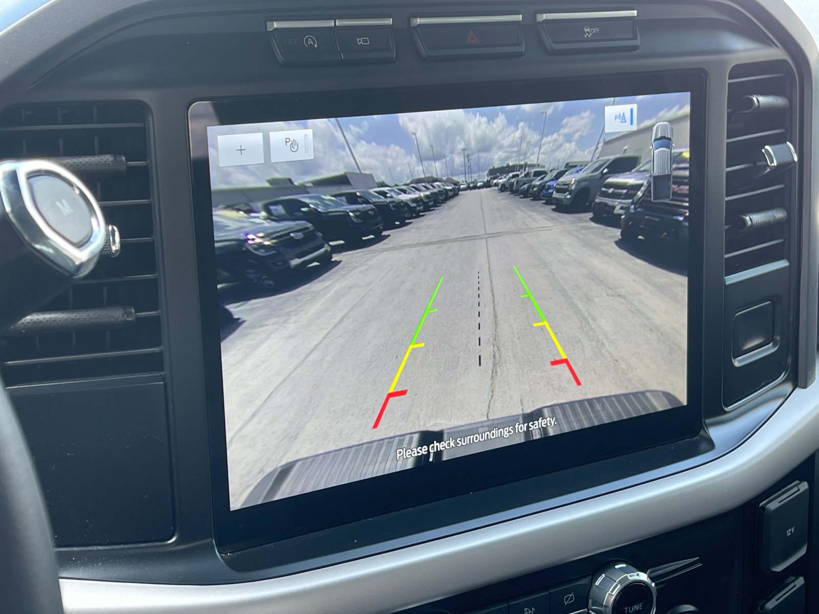 Used 2023 Gray Ford XLT image 21