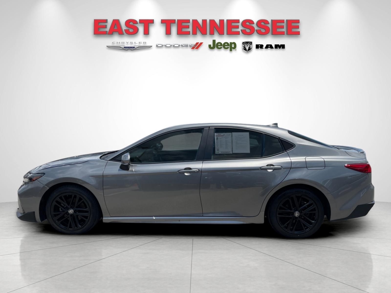 Used 2025  Toyota SE image 6