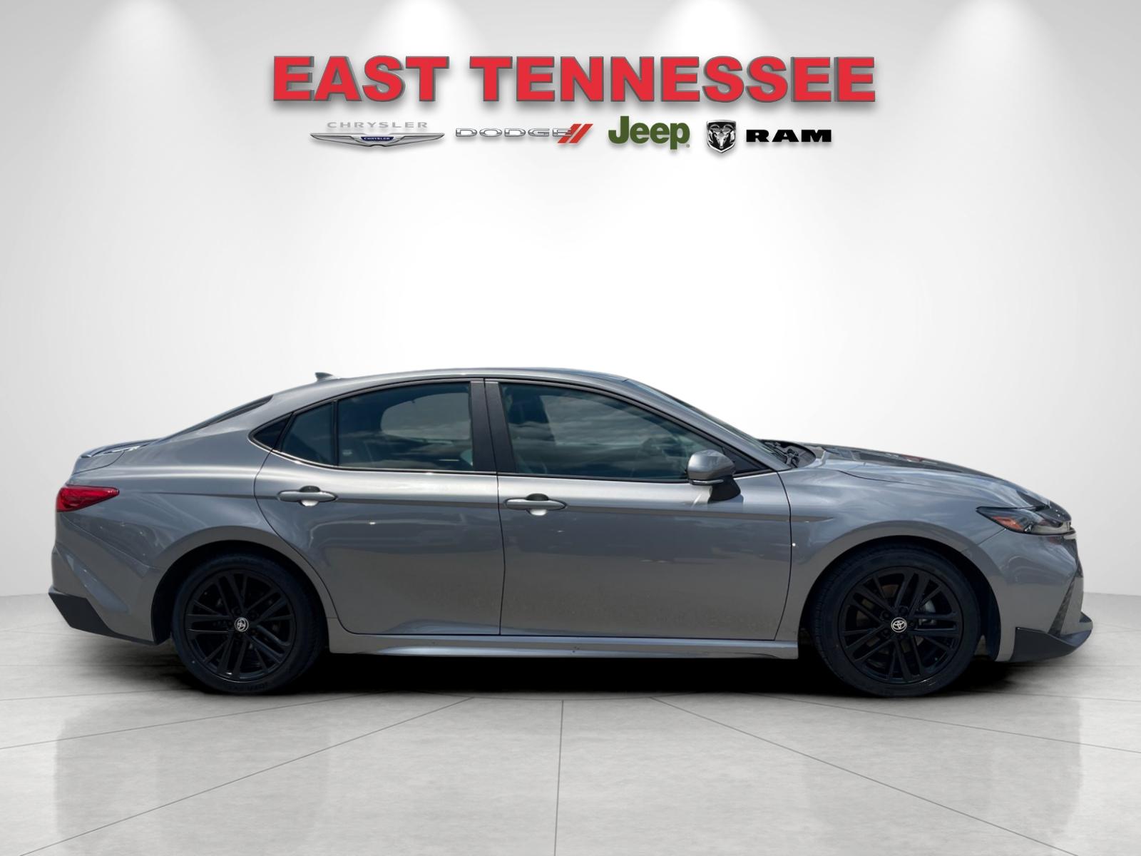 Used 2025  Toyota SE image 2